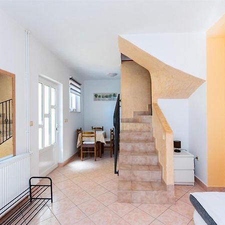 Apartments Miranda Lopar Exterior photo