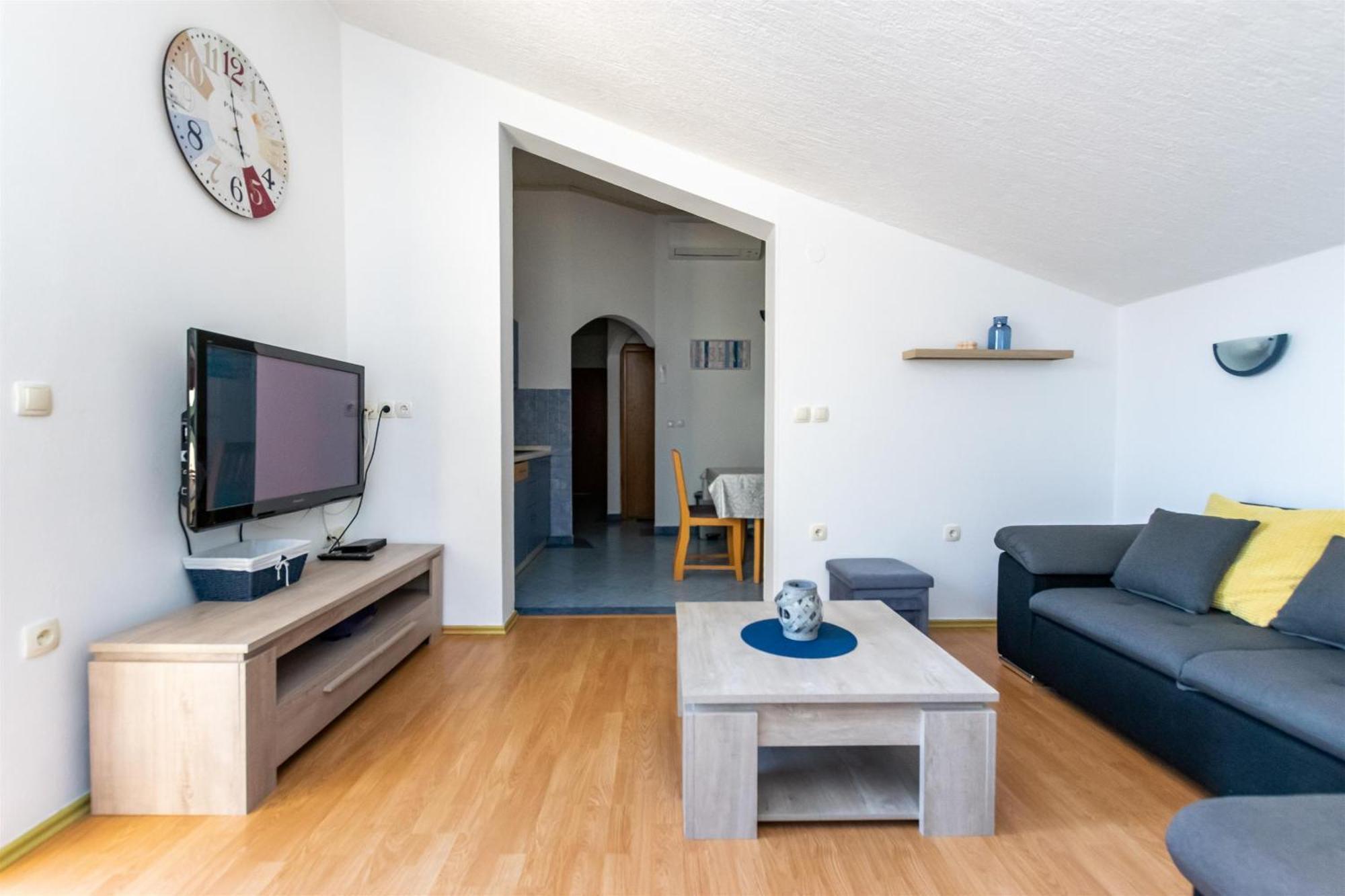 Apartments Miranda Lopar Exterior photo